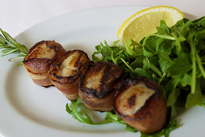 Grilled bacon Wrapped Scallop Skewer with Celery and Apple Salad | Healthy Bacon Recipe