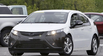 New Opel Ampera Hybrid 2011 Spy Photos