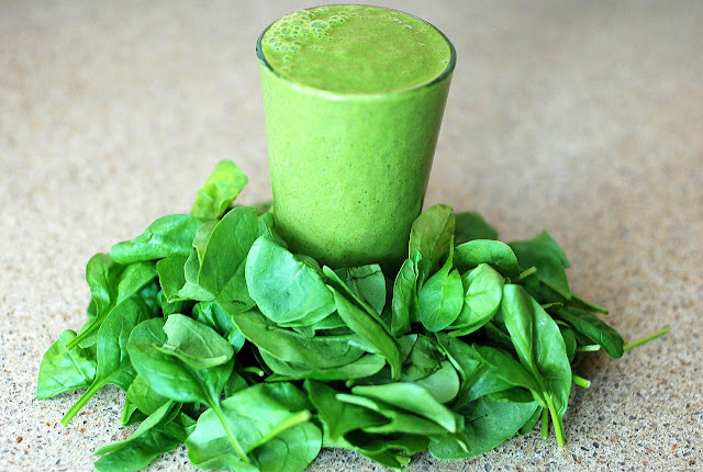 Healthy Spinach Green Smoothie Recipe