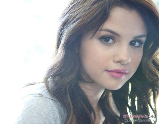 selena gomez a year without rain album photoshoot. Selena Gomez made an new photo