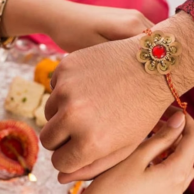  30 Best Gifts for Raksha Bandhan 2024: Celebrate the Bond with Thoughtful Presents