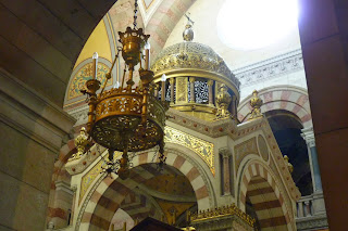 Interior de la Catedral Santa María la Mayor, Marsella.