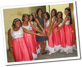 Eu com as meninas do balé