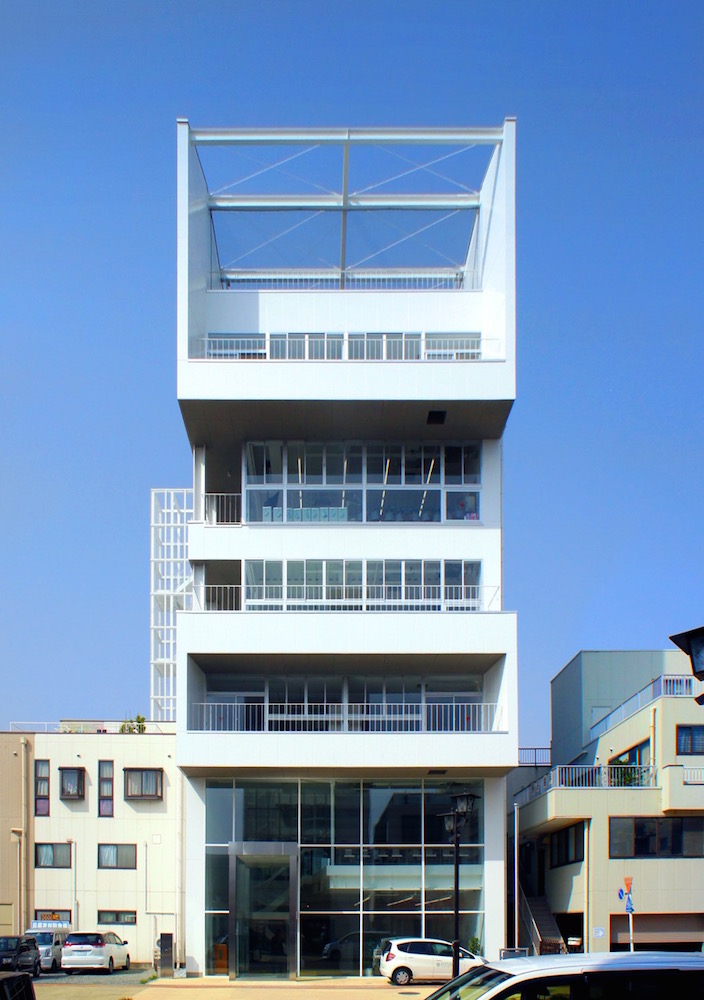 Japan Architects Com 藤原徹平による専門学校 Aoi Medical Academy の新校舎