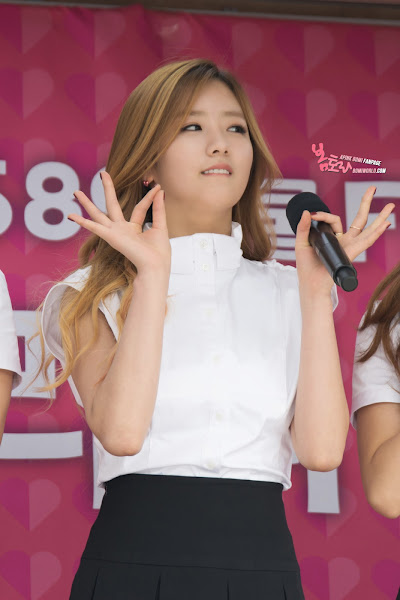 APink Bomi Mr Chu Live