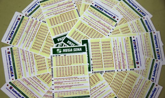Mega-Sena sorteia nesta terça-feira prêmio acumulado em R$ 12 milhões