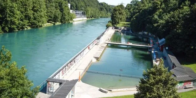 7 Potret Sungai Aare Di Swiss, Lokasi Tempat Putra Ridwan Kamil Menghilang
