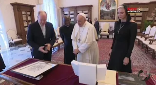 Prince Albert and Princess Charlene meet Pope Francis in Vatican