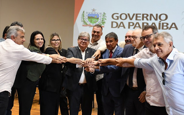 João Azevêdo e Governo Lula firmam parcerias de R$ 77 milhões para ações de combate à fome e inserção no mercado de trabalho