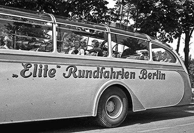 a 1938 sightseeing bus Germany