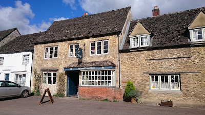 Lacock Village © Regencyhistory.net