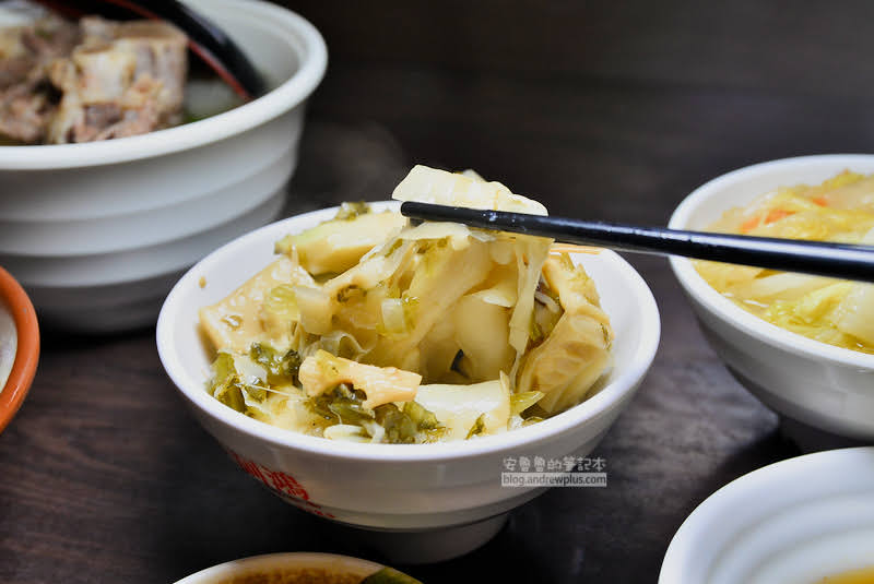 萬華鱸魚湯,魯肉飯,萬華知高飯,豬腳飯