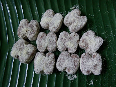 Biskut Oat Salut Susu Tepung