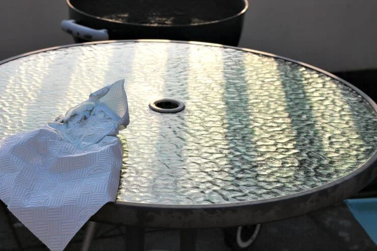 Clean Table after BBQ