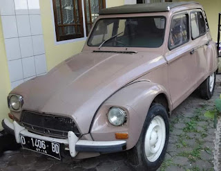 Jual mobil klasik koleksi Citroen Dyane 1974, 602 cc. made in France