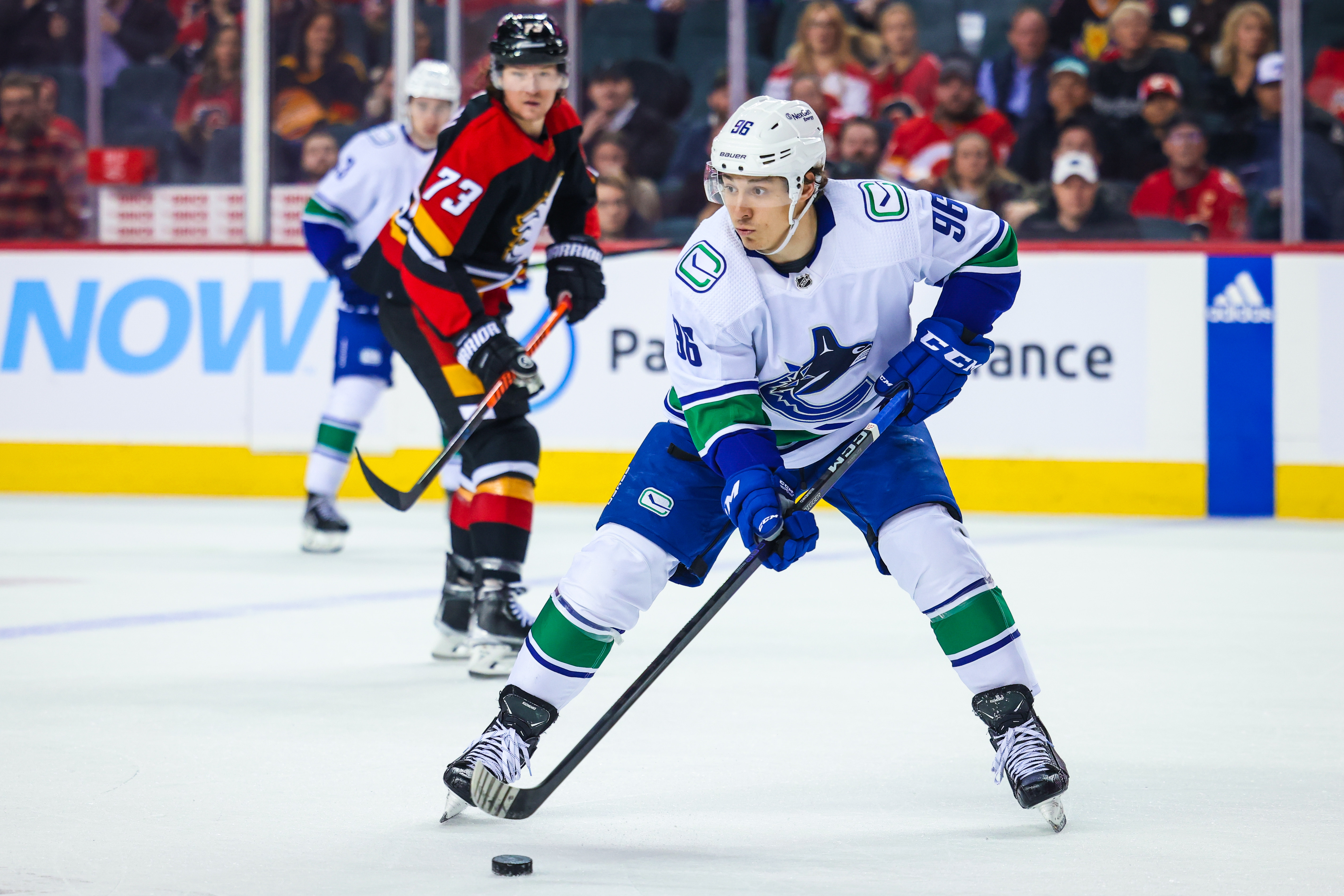 Andrei Kuzmenko signs two-year extension with Vancouver Canucks