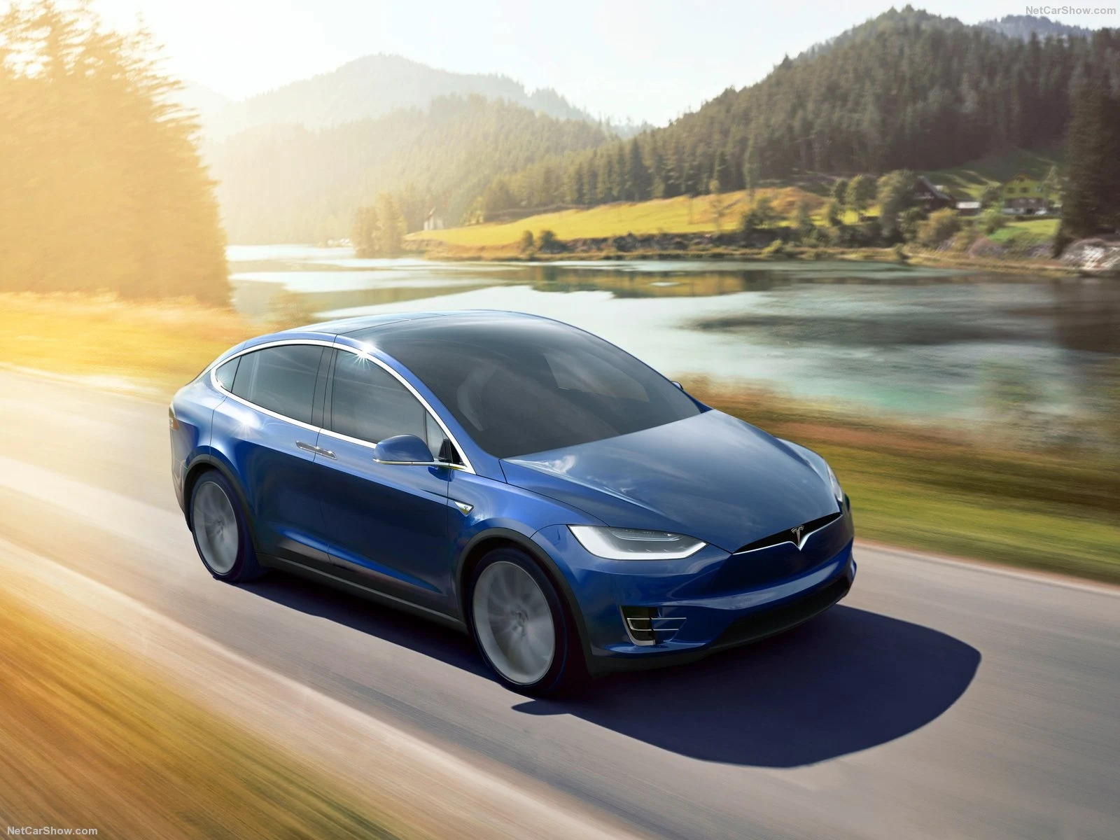 Hình ảnh xe điện Tesla Model X 2017 & nội ngoại thất