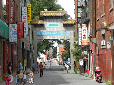 Lively Chinatown Montréal