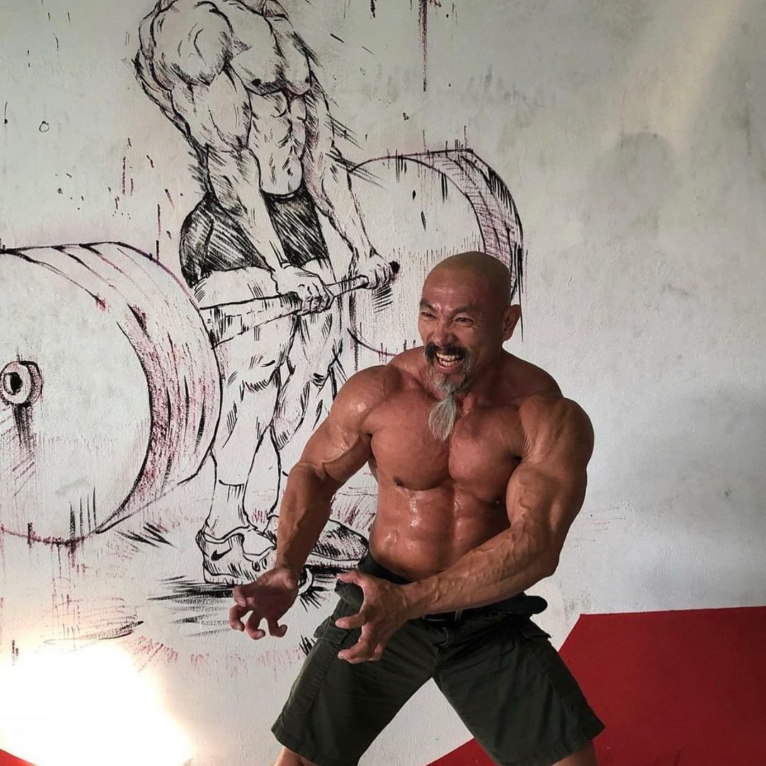 WORLD'S MOST SHREDDED OLD MAN - Master Roshi in Real life.