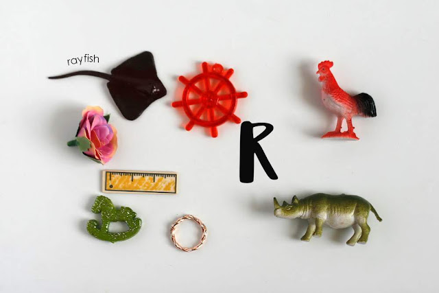 Letter R Language objects for Montessori alphabet box by TomToy