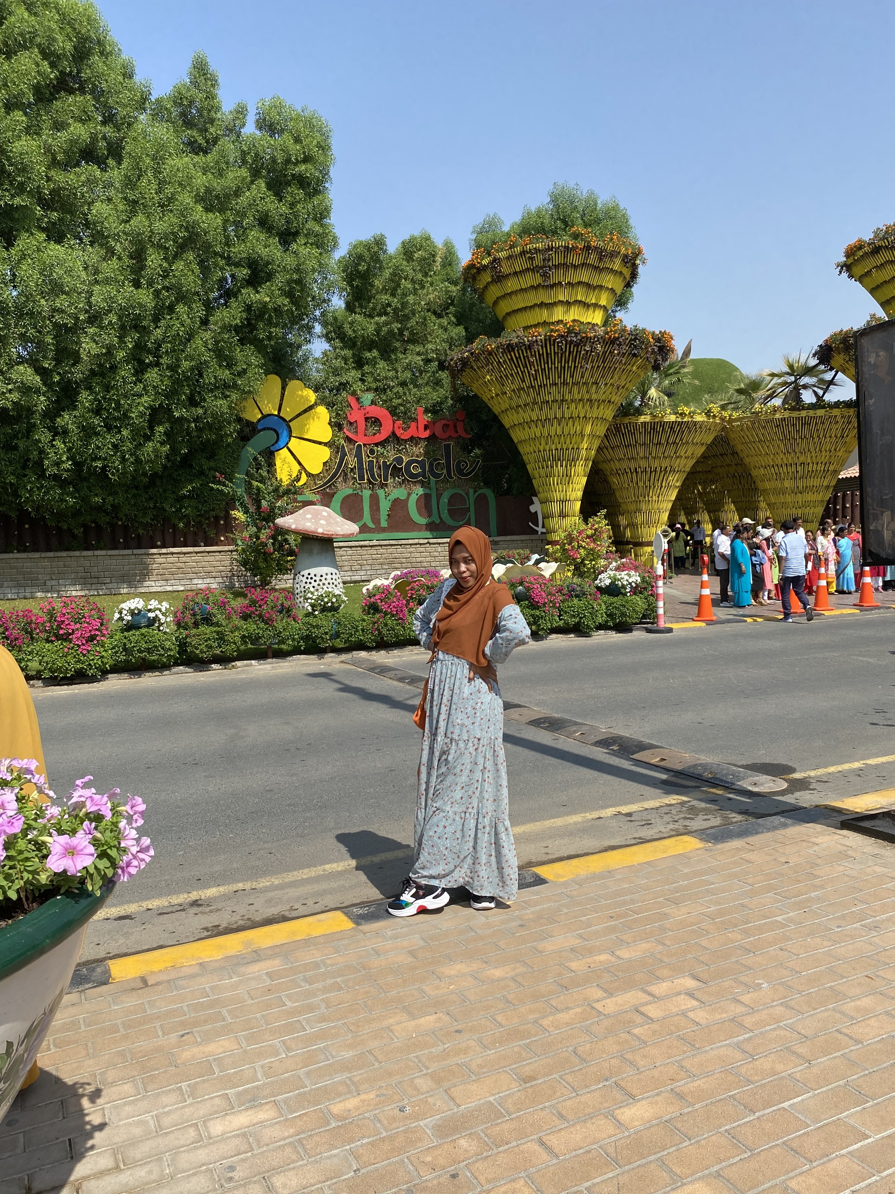 dubai miracle garden