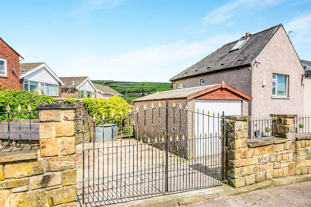 This Is Halifax Property - 3 bed end terrace house for sale Ovenden Terrace, Ovenden, Halifax HX3