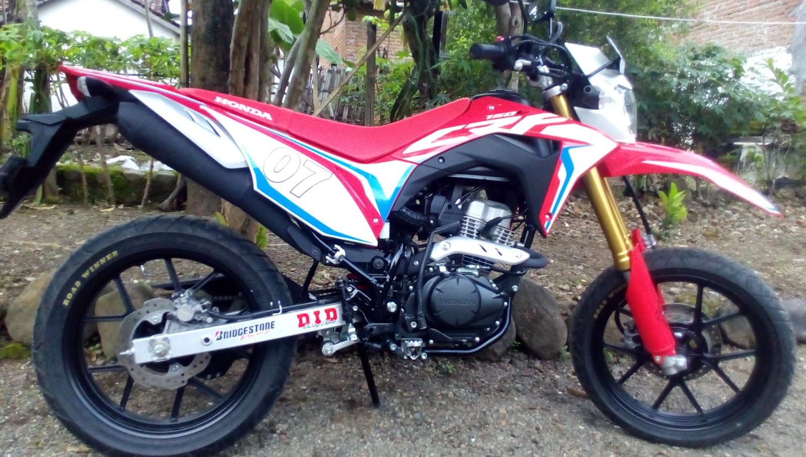 Supermoto honda crf  velg racing Modifikasi trail crf  