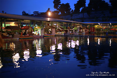 9 wisata bandung - floating market