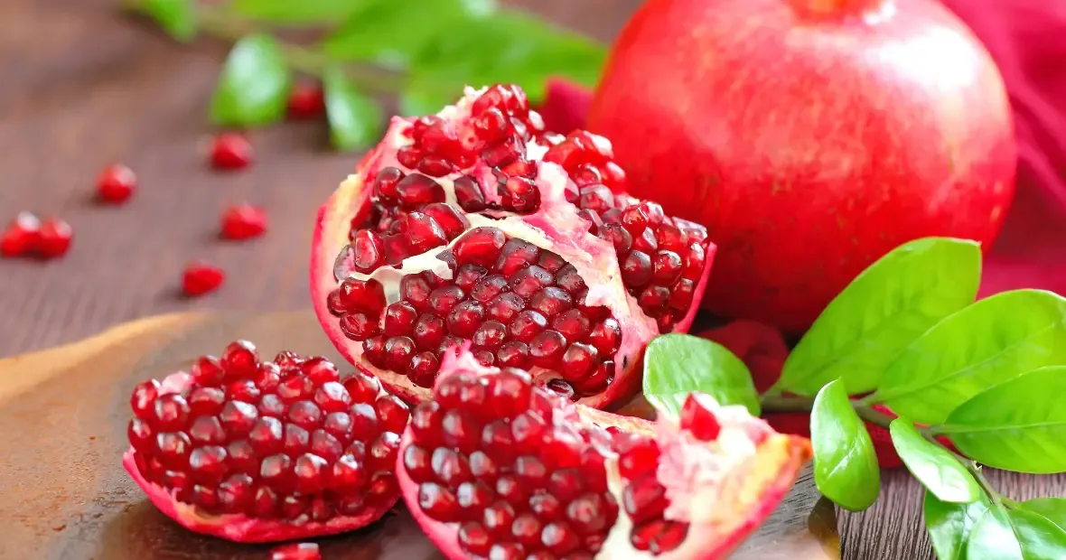 Pomegranate juice: how to make it at home