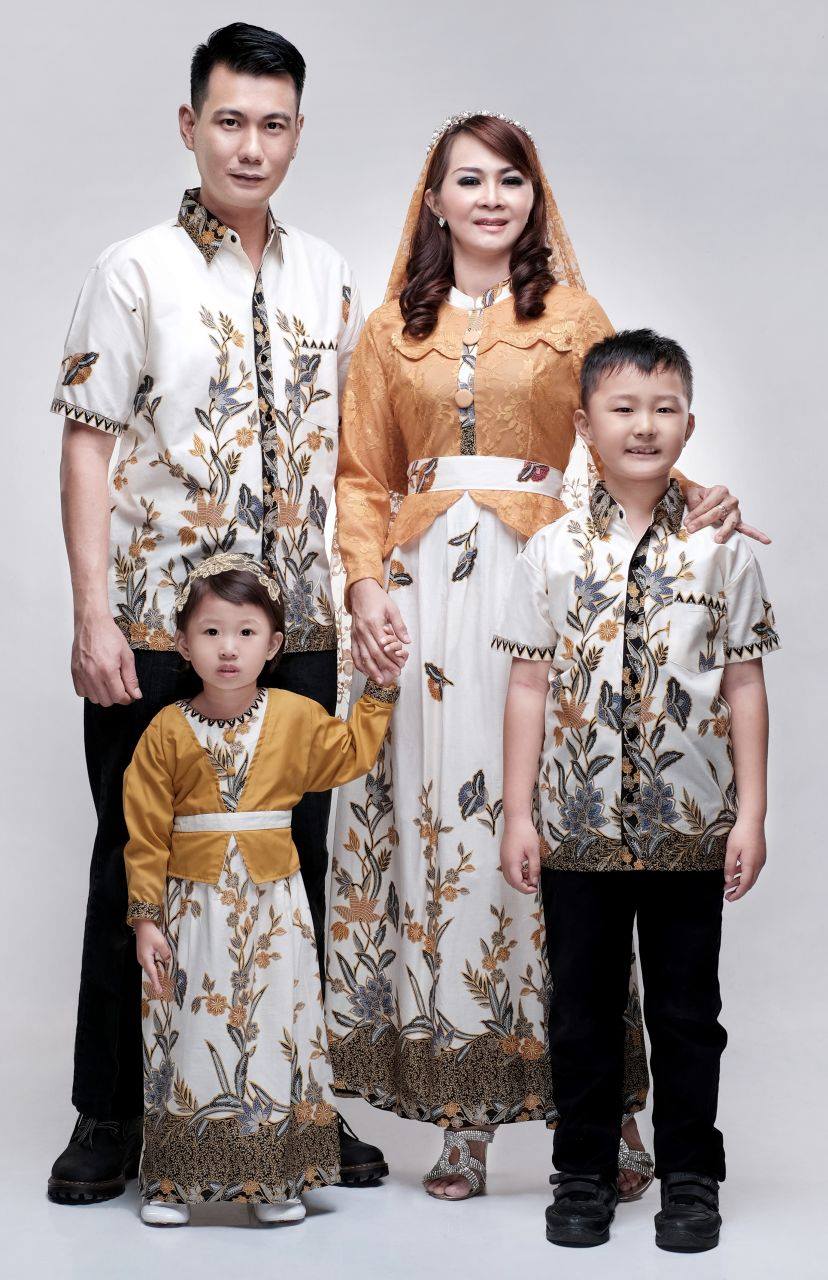 Batik Bagoes Solo: Baju Batik Gamis Sarimbit Keluarga