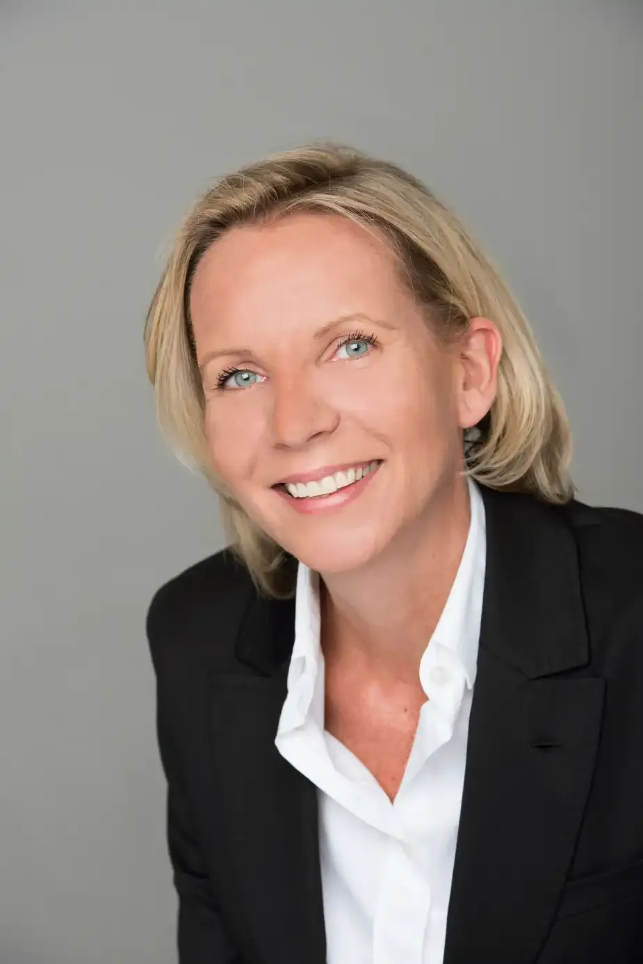 Maren Kuehl Welcomed as General Manager of Anantara Al Jabal Al Akhdar