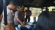 Polres Mesuji Bagikan Obat Gratis Kepada Masyarakat