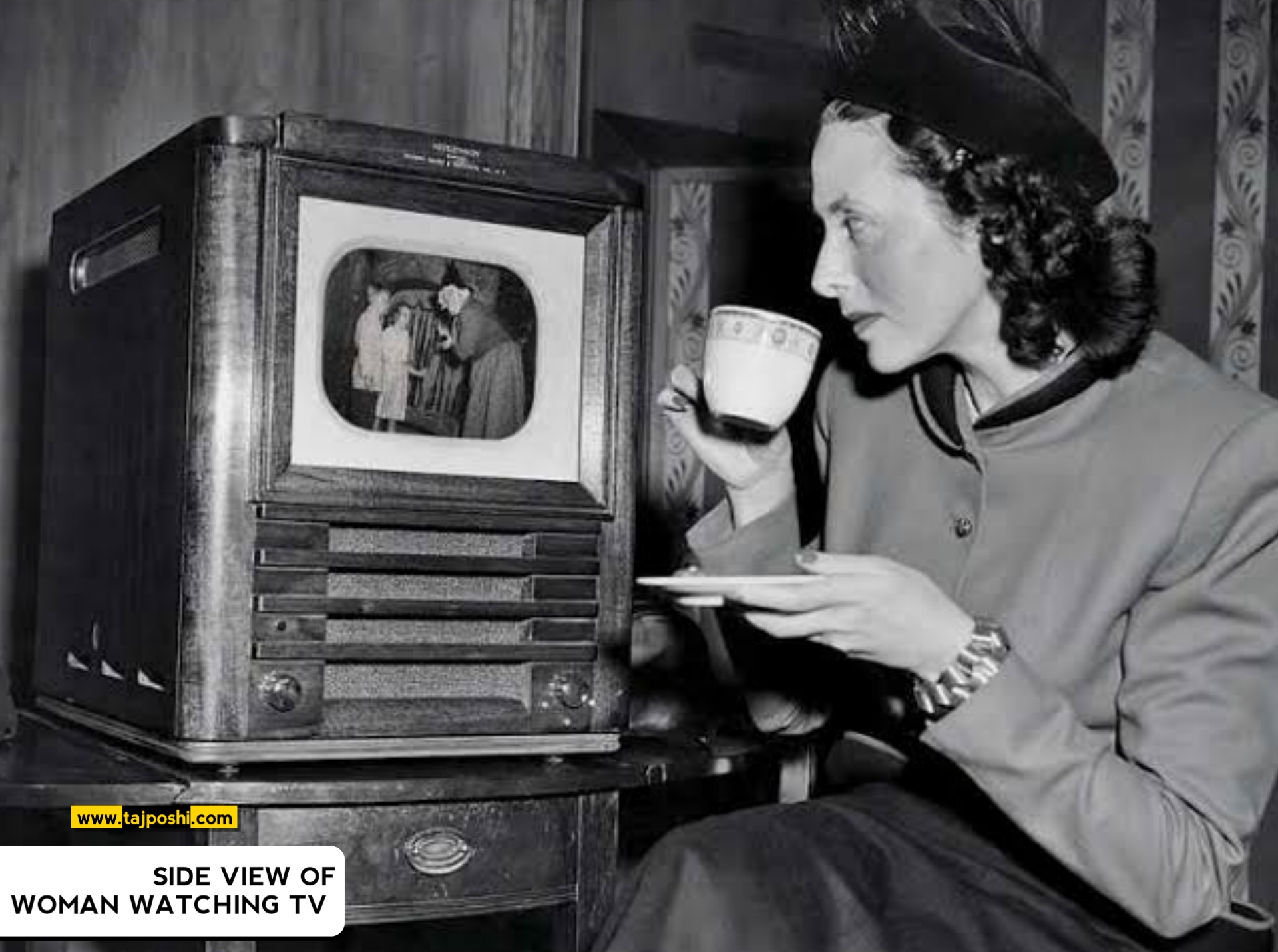 Woman watching tv in 1920