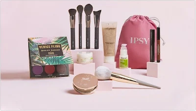 Monthly makeup box Ipsy