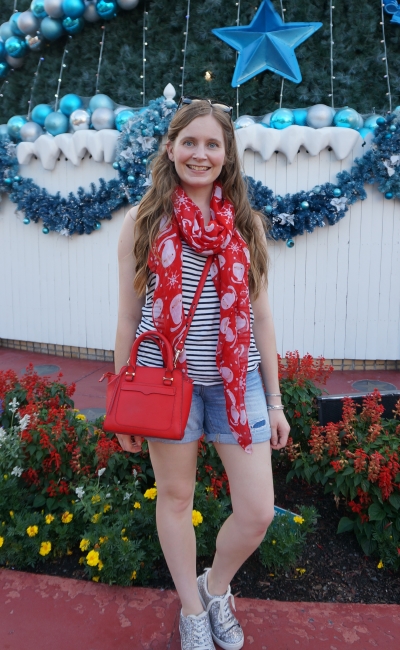 movie world white Christmas festive outfit summer humidity shorts and striped tank red accessories | awayfromblue