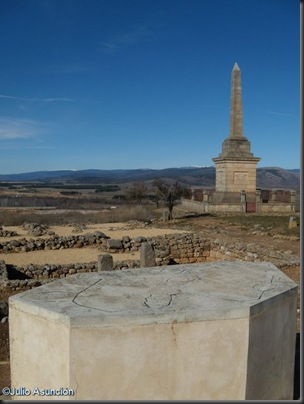 Mesa - Plano representando el cerco de Escipión - Numancia