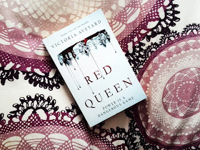 RED QUEEN by VICTORIA AVEYARD