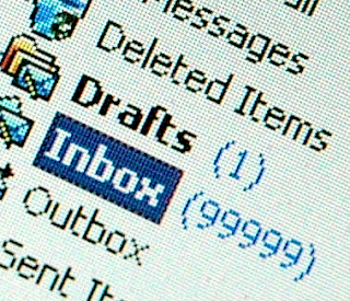 email overload pengganggu kerja