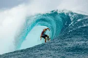 surf30 wsl tahiti pro 2022 Nathan Hedge 22Tahiti  QUA1670 Damien Poullenot