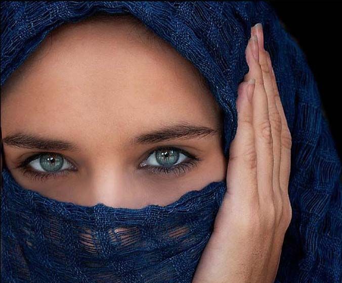 Gorgeous Veiling Eyes Pictures