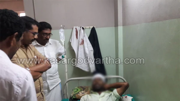 Kasaragod, Kerala, news, Assault, Attack, hospital, Injured, Contractor assaulted for questioning football play