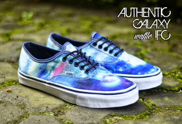 Vans Authentic Galxy Waffle IFC 