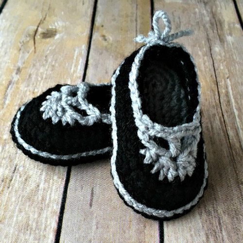 Sweet Sophisticated Mary Janes – Free Pattern