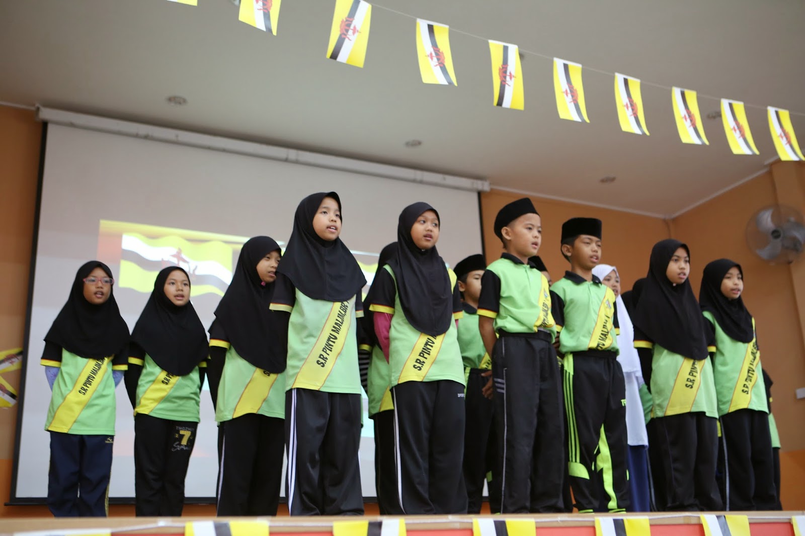 Hari Kebangsaan Brunei Karangan  hari kebangsaan brunei 