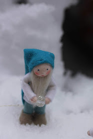 solstice hiver yule ambrosius doll