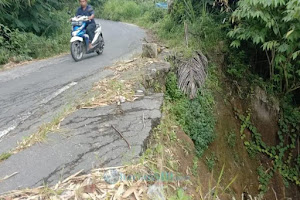  Longsor di Ruas Jalan Provinsi Penghubung Raya-Raya Kahean Kabupaten Simalungun Bertambah Parah