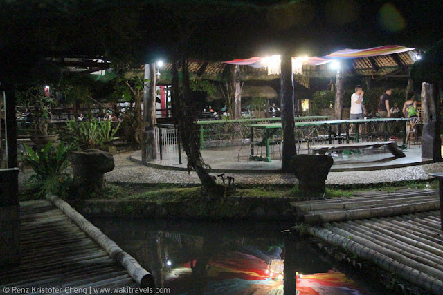 Floating restaurant in Kamayan sa Palaisdaan