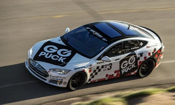 Tesla Model S Pikes Peak