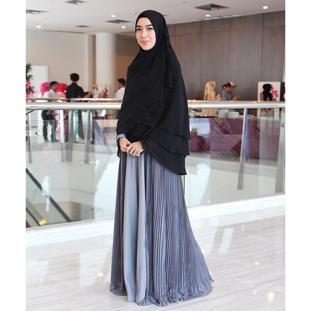 10 Hijab Fashion Blogger Indonesia Cakep Dan Sukses BiteBrands