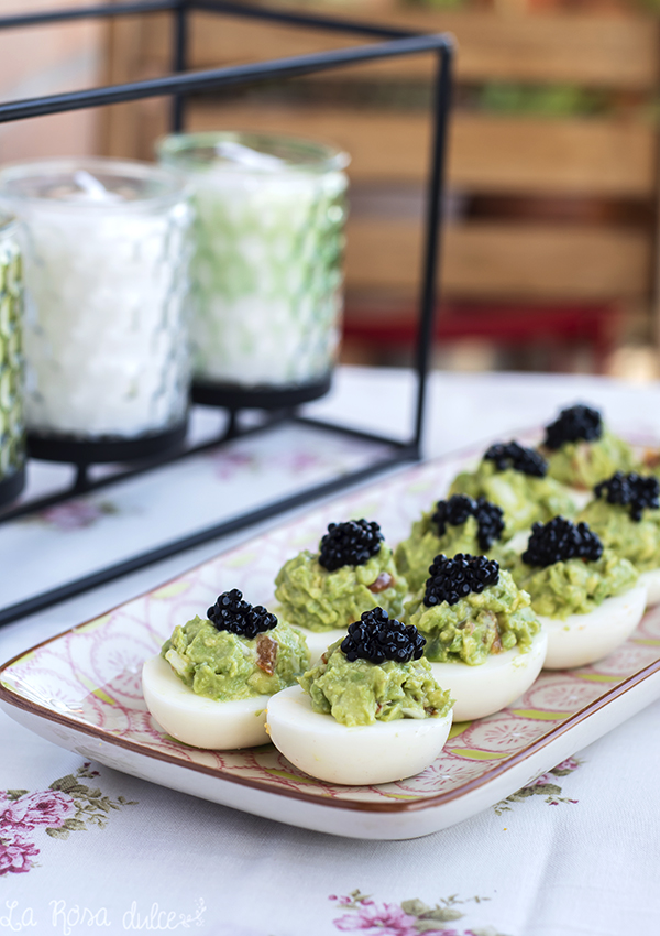 Huevos rellenos de guacamole #navidad